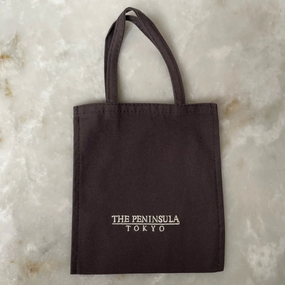 NWOT The Peninsula Hotel Tokyo Small Twil Handle bag